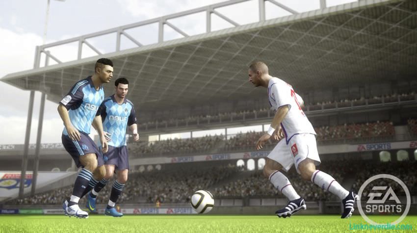Hình ảnh trong game FIFA 10 (screenshot) Hình ảnh trong game FIFA 10 (screenshot)