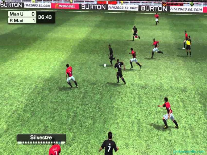 Hình ảnh trong game FIFA 2003 (screenshot) Hình ảnh trong game FIFA 2003 (screenshot)