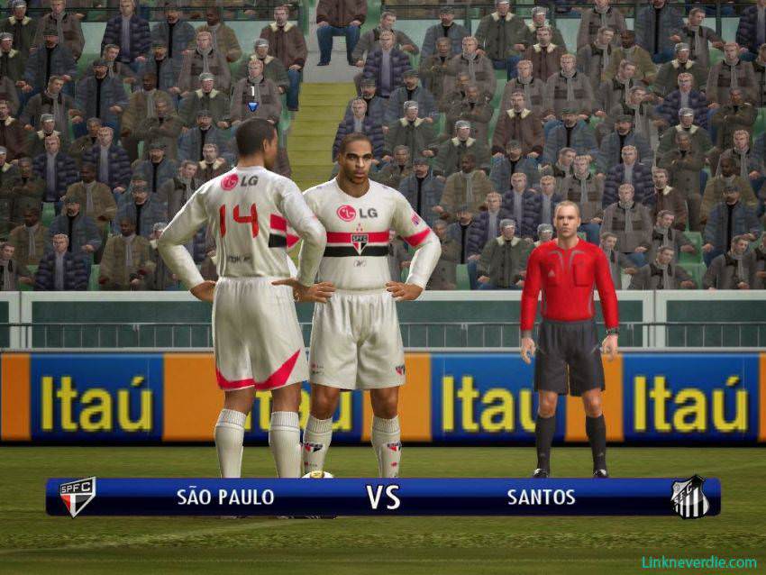 Hình ảnh trong game PES 2008 (screenshot) Hình ảnh trong game PES 2008 (screenshot)