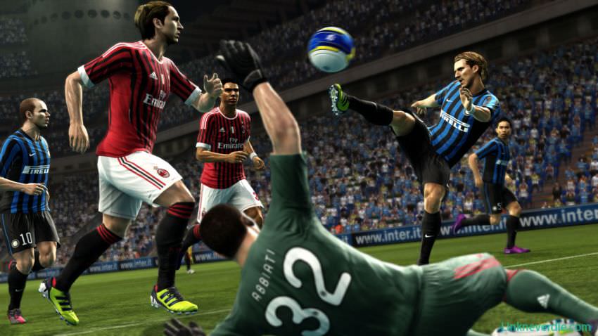 Hình ảnh trong game PES 2013 (screenshot) Hình ảnh trong game PES 2013 (screenshot)
