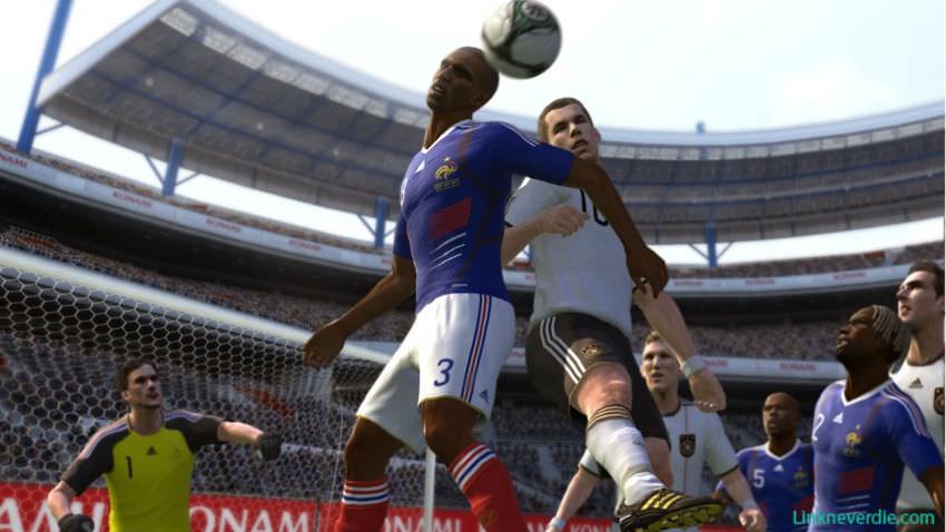 Hình ảnh trong game PES 2011 (screenshot) Hình ảnh trong game PES 2011 (screenshot)