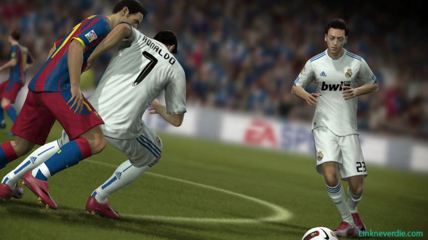 Hình ảnh trong game FIFA 12 (screenshot) Hình ảnh trong game FIFA 12 (screenshot)