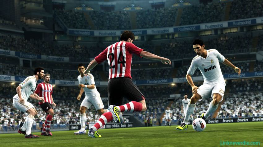 Hình ảnh trong game PES 2013 (screenshot) Hình ảnh trong game PES 2013 (screenshot)