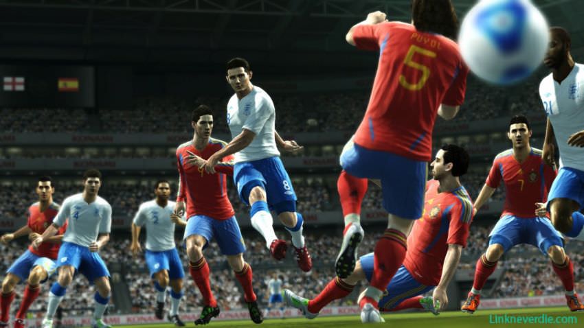 Hình ảnh trong game PES 2012 (screenshot) Hình ảnh trong game PES 2012 (screenshot)