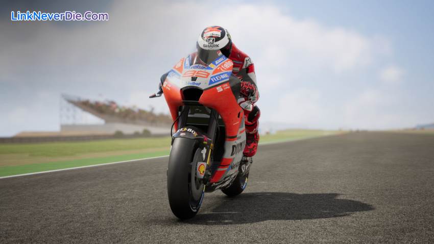 Hình ảnh trong game MotoGP 18 (screenshot) Hình ảnh trong game MotoGP 18 (screenshot)