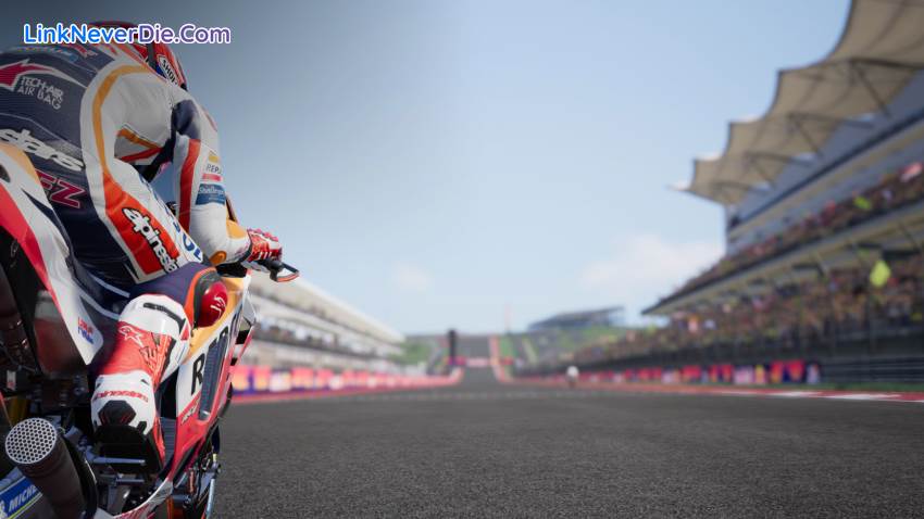 Hình ảnh trong game MotoGP 18 (screenshot) Hình ảnh trong game MotoGP 18 (screenshot)