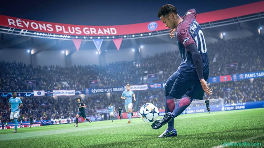 Hình ảnh trong game FIFA 19 (screenshot) Hình ảnh trong game FIFA 19 (screenshot)